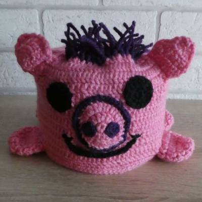 Gehäkelter Klopapierhut - Schweinchen - rosa