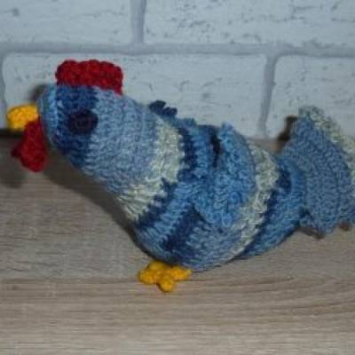 gehäkeltes Huhn - blau