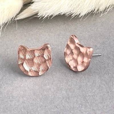 Ohrstecker Katze aus Kupfer *Hammerschlag Design* mit Edelstahl Stecker