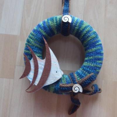 Türkranz mit Fisch - blau-grün-braun