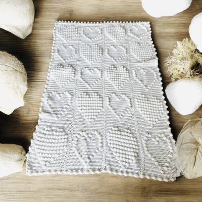 Babydecke gehäkelt weiß Herzen Bubblemuster Häkeldecke Baby Krabbeldecke Herzmuster Geschenk Geburt neutral unisex Wagen
