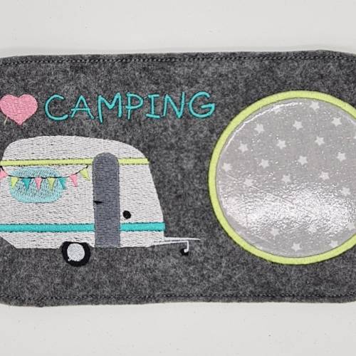 Stickdatei Mug Rug Camping1 Wohnwagenanhänger ITH Tassenteppich