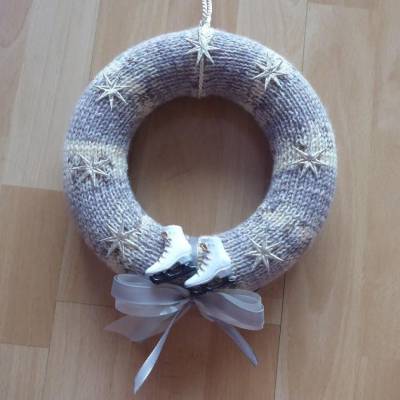 Türkranz mit Schlittschuh - beige-braun-gold