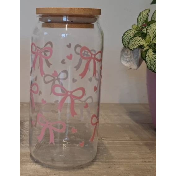 Trinkglas mit Bambusdeckel und Glasstrohhalm Schleifen