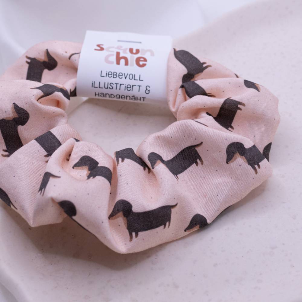 Scrunchie Dackel Haarband Hunde handgezeichnet - handgenähter Haargummi Zopfgummi rosa Hundemuster Dackel Geschenk haars Bild 5