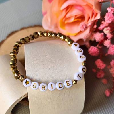 Armband “bride to be”, Geschenkidee zur Verlobung für zukünftige Bräute, Geschenk zum JGA