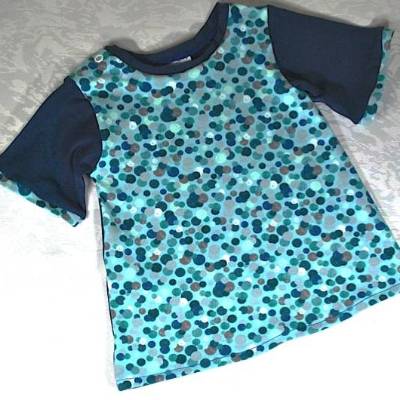 Entzückendes Babykleidchen,Gr.62,mit bunten Punkten, Geschenk zur Geburt