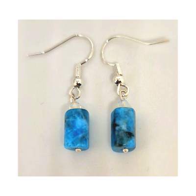 Handgefertigte Ohrringe mit Apatit und Opal