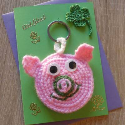 Schlüsselanhänger / Taschenanhänger Glücksschweinchen inkl. Grußkarte und Briefumschlag (rosa-grün-lila)