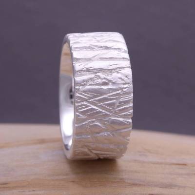 Ring "La Pista" Silber 925, massiver, schwerer Bandring für Männer, rustikaler Herrenring mit Muster