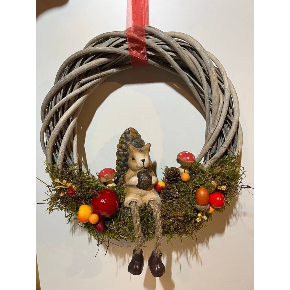 Herbstlicher Kranz Herbstkranz Herbstdeko Eichhörnchen Türkranz Türschmuck Türdeko Wohndeko