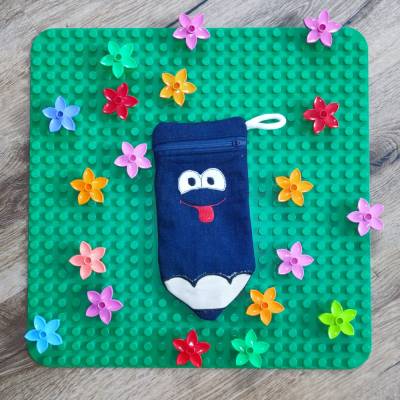 Doodle Stickdatei , gestickte Applikation, lustiges Gesicht
