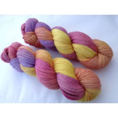 Handgefärbtes ultraweiches Baby Alpakagarn -Spring Blossom- 100g/400m, Strickgarn Nadelstärke 2,75-3,25mm, 1 Strang