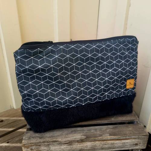 Kulturtasche Kosmetiktasche Kosmetik Waschtasche Waschbeutel Kulturbeutel graphisches Muster schwarz weiß  Makeup