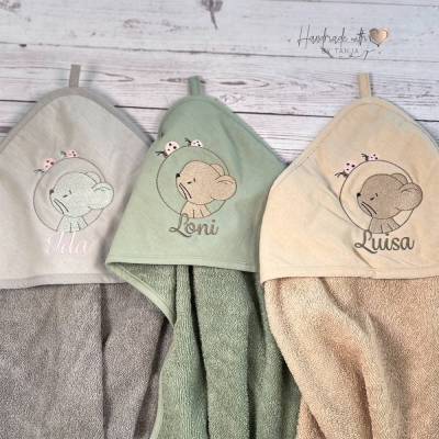 Kapuzenhandtuch mit Maus und Namen bestickt 100x100 cm I tolles Babygeschenk zur Geburt I personalisiertes Handtuch