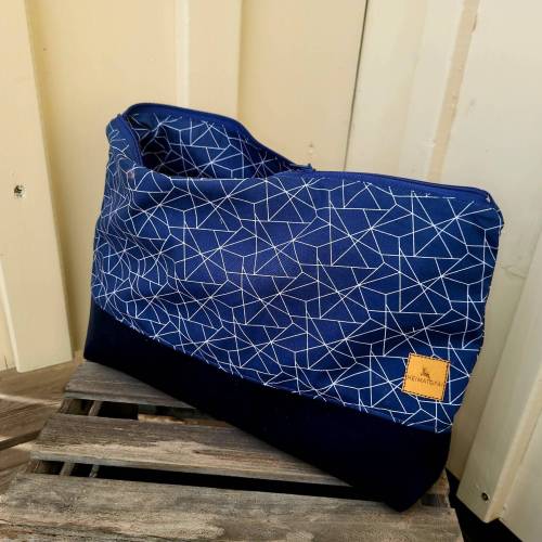 Kulturtasche Waschtasche Kulturbeutel Grafisches Muster Kosmetiktasche Kosmetik Make Up Dunkelblau Blau Aufbewahrung Bau
