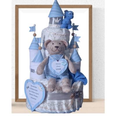 Windeltorte Junge Schloss blau personalisiert – Geschenk zur Babyparty mit Kuschelbärchen