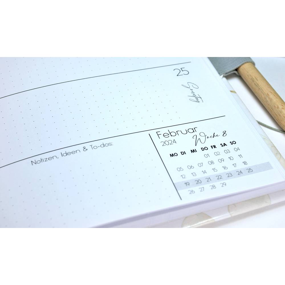 Wochenkalender & Terminplaner 2025 A5 mit vielen Extras personalisiert