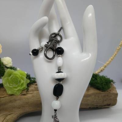 Stylischer Schlüsselanhänger Black & White, schwarz + weiße Glasperlen