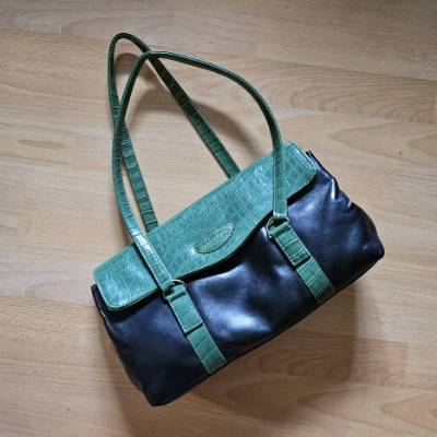 Vintage Marc Chantal M.C Handtasche Schultertasche vegan grün schwarz ungetragen