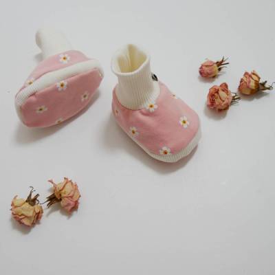 Babybooties GÄNSEBLÜMCHEN aus Baumwolljersey French Terry in 4 Größen von zimtblüte