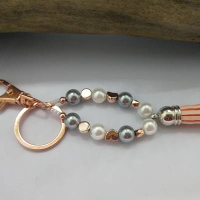 Schlüsselanhänger Taschendeko, Weiß-Grau