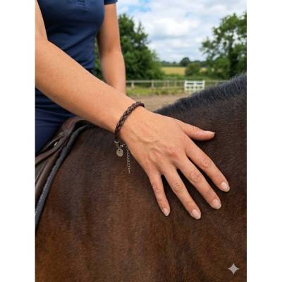 Pferdehaararmband vom eigenen Pferd oder Pony mit Wunsch-Buchstaben – Individueller Tierhaarschmuck als Erinnerung