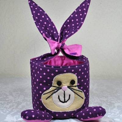 Einzigartiges Osternest mit Hasen,  Osterdekoration, Ostergeschenk