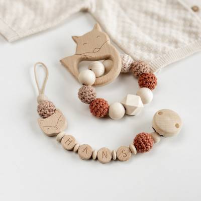 Natürliches Fuchs Babyset – Schnullerkette mit Namen und Greifling aus Holzperlen