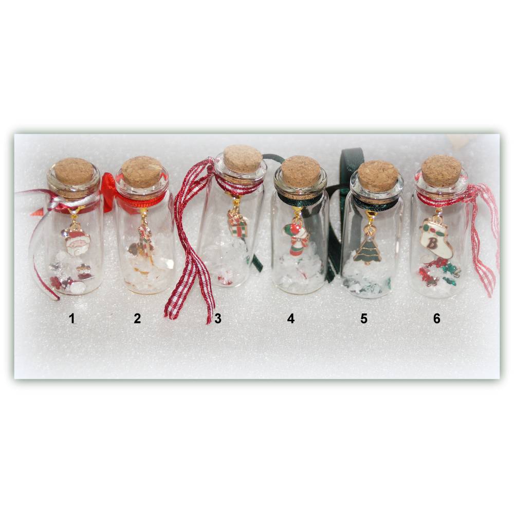 kleine Geschenke Weihnachten im Glas mit Kärtchen, Anhänger im Gläschen, Geschenk im Fläschchen, Flaschenpost