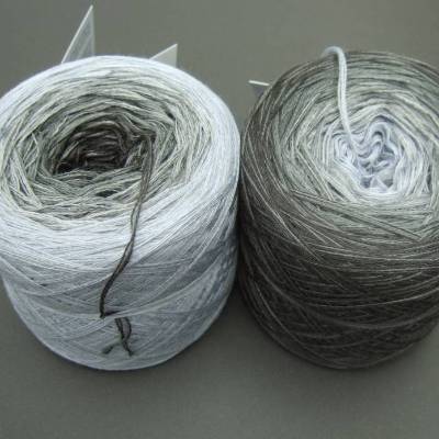 100% Schurwolle Merino extrafein Bobbel Farbverlauf Wolke 7 Nebel 4-fädig