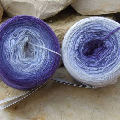 100% Schurwolle Merino extrafein Bobbel gefachter Farbverlauf Wolke 7 Purple 3-fädig