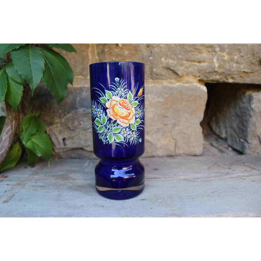 Vase kobaltblaues Glas handgemaltes Rosen Blumendekor 70er Jahre Vintage