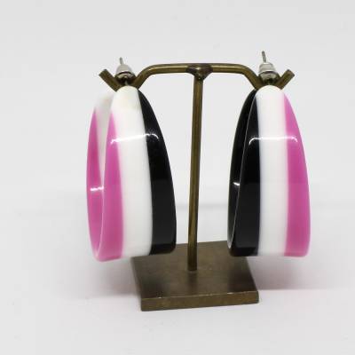 Vintage Creolen Ohrstecker hängend Kunststoff Pink, weiß,Schwarz Streifen leicht 70er Jahre Damenohrringe