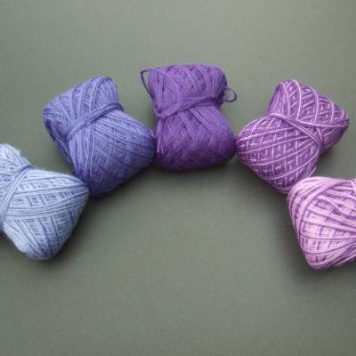 100% Schurwolle Merino extrafein Bobbel Mini Wolke 7 Fliedertöne 4-fädig 5x 50m Lauflänge