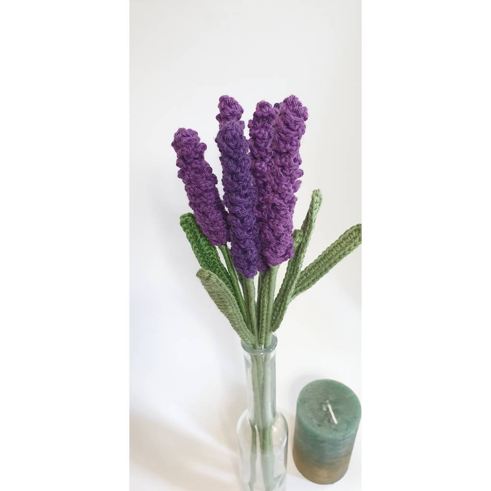 Lavendel gehäkelt | gehäkelte Pflanzen | dekorativer Blumenstrauß | Geschenkidee für Freunde und Kollegen Bild 3
