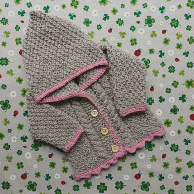 Strickjacke mit Kapuze braun rosa Babytracht Trachtenjacke Taufkleidung Mädchen Taufe Babyparty Taufe Geschenk gestrickt