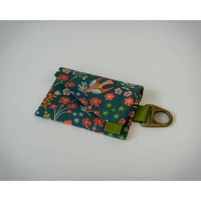 Kleines Portemonnaie / Geldbörse mit Reißverschluss und Münzfach, Kartenfach sowie D-Ring zum Befestigen. Minimalistisch