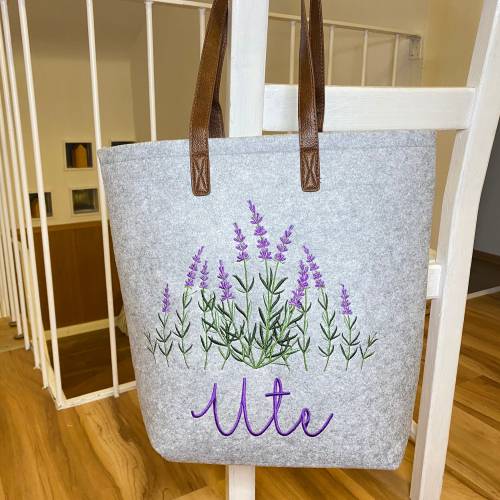 Filztasche personalisiert, beste Freundin, Shoper, Name auf Tasche, Geschenk, mit Rosen Lavendel bestickt