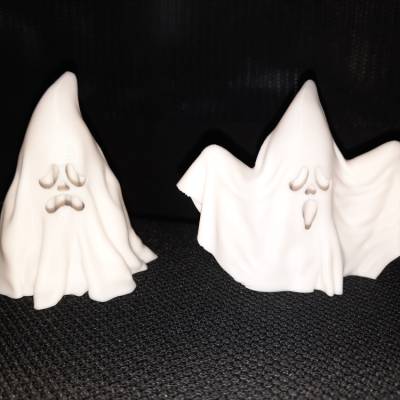 2 Geister für deine Halloween Deko – PLA Kunststoff Figuren, 7 cm hoch