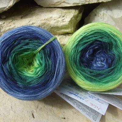 100% Schurwolle Merino extrafein Bobbel gefachter Farbverlauf Wolke 7 Waldgeister 3-fädig