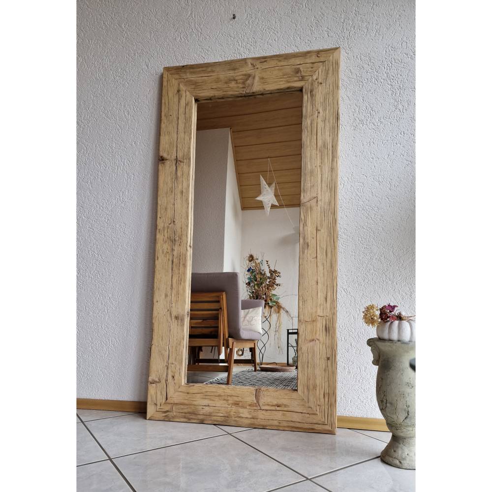 Altholz Spiegel S1933 Holzspiegel Wandspiegel Altholzspiegel Balkenspiegel Massiv Holz upcycling nachhaltig