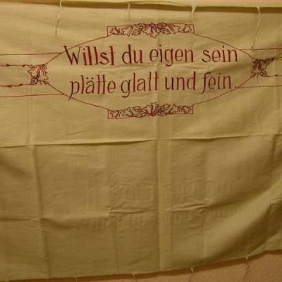Spruchtuch-Wandspruch-Handarbeit gestickt, aus Omas guten Stube