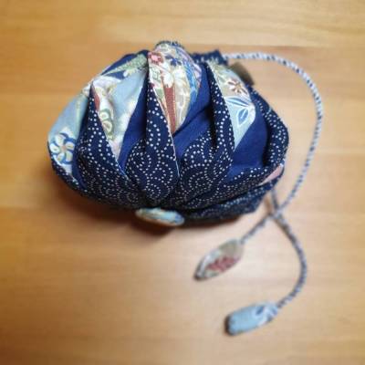 Geschenkbeutel aus Designerstoffen, in japanischem Stil, Omiyage Gift Bag, wieder verwendbar, mit Kumihimo Kordel