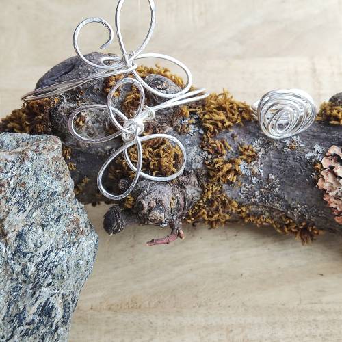 Drahtjuwel,Armreif silber, versilberter Armreif,Blütenarmreif