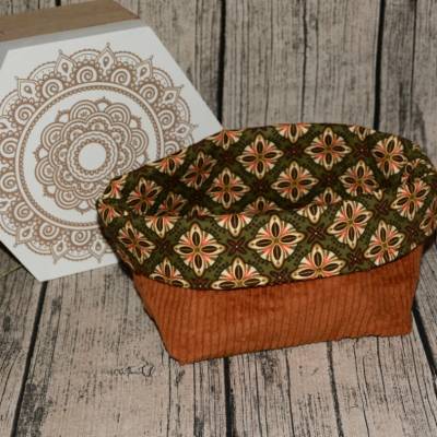 Utensilo--Kleinkram-Geschenk-Deko-Aufbewahrung--Kinderzimmer-braun-Cord-grün