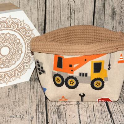 Utensilo-Baby-Kinder-Kleinkram-Geschenk-Deko-Aufbewahrung-Baustelle-Baufahrzeuge-Leinenoptik-Kinderzimmer-beige-Junge