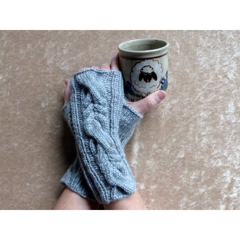 Strickanleitung Stulpen Cleo - fingerlose Handschuhe mit Daumenkeil Bild 3