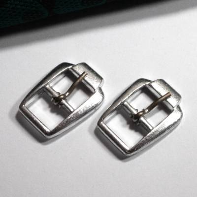 2 kleine Schuhschnallen 14mm silberfarben Riemenschnallen Gürtelschnallen Taschenverschluss, Trödel Dings da