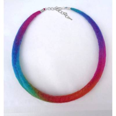 Gefilzte Halskette für Damen und Herren, unisex Filzschmuck, minimalistischer Schmuck, Gr.M-L, 51,5cm